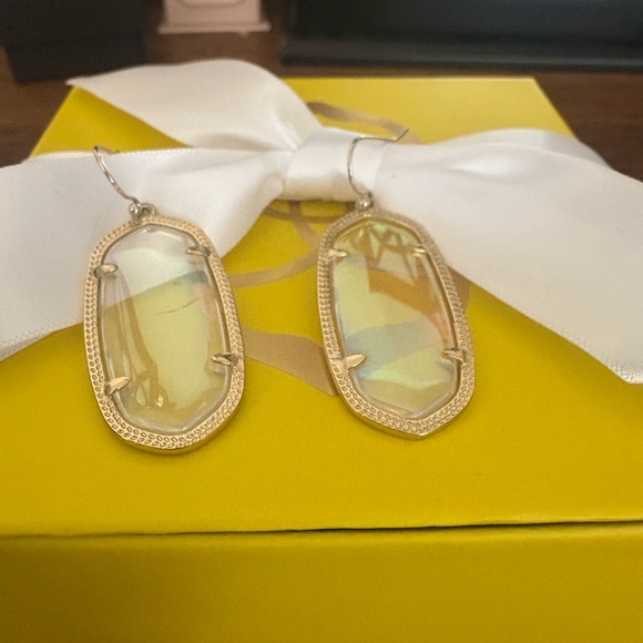 Kendra Scott Gold Iridescent Elle Earrings - Picture 9 of 11